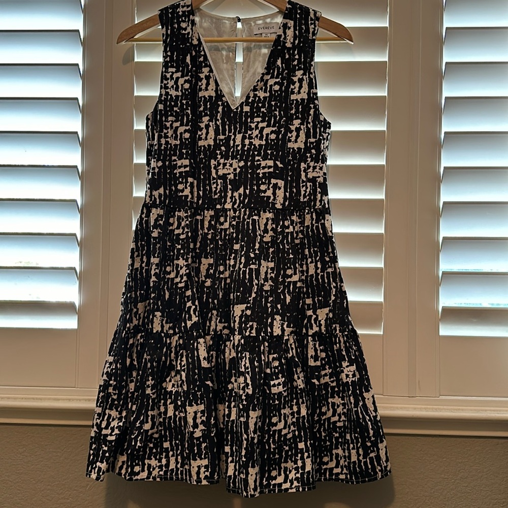 Evereve sleeveless dress